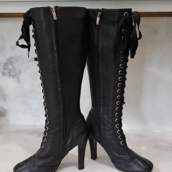 Boots - Picture 3 of 6